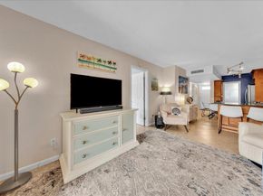 2965 NE 8th Terrace 101, Oakland Park FL 33334