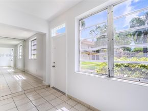 421 NE 1st Street 101, Hallandale Beach FL 33009