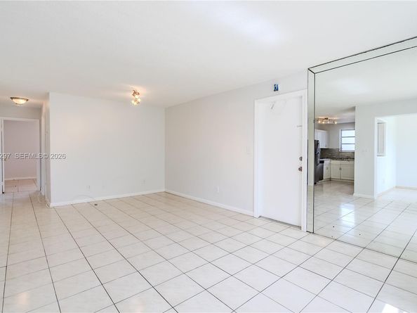 421 NE 1st Street 101, Hallandale Beach FL 33009