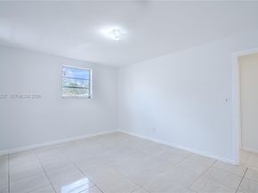 421 NE 1st Street 101, Hallandale Beach FL 33009