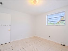 421 NE 1st Street 101, Hallandale Beach FL 33009
