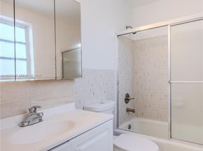 421 NE 1st Street 101, Hallandale Beach FL 33009