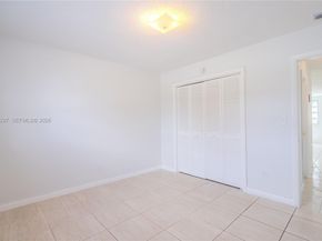 421 NE 1st Street 101, Hallandale Beach FL 33009