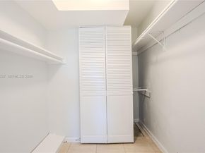 421 NE 1st Street 101, Hallandale Beach FL 33009