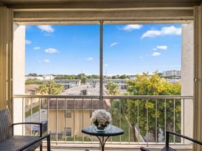 505 Spencer Drive 309, West Palm Beach FL 33409
