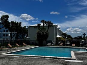 1121 SW 122nd Avenue 1122, Miami FL 33184