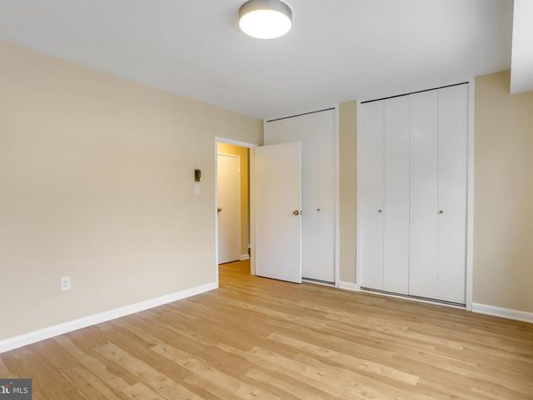 4201 Cathedral Avenue NW 212E, Washington DC 20016