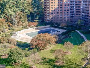 4201 Cathedral Avenue NW 212E, Washington DC 20016