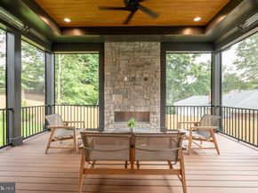 5950 Woodacre Court, Mclean VA 22101