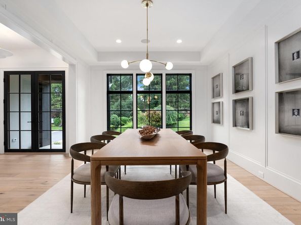 5950 Woodacre Court, Mclean VA 22101