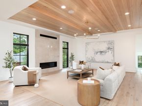 5950 Woodacre Court, Mclean VA 22101