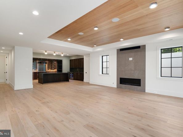 5950 Woodacre Court, Mclean VA 22101