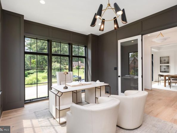 5950 Woodacre Court, Mclean VA 22101