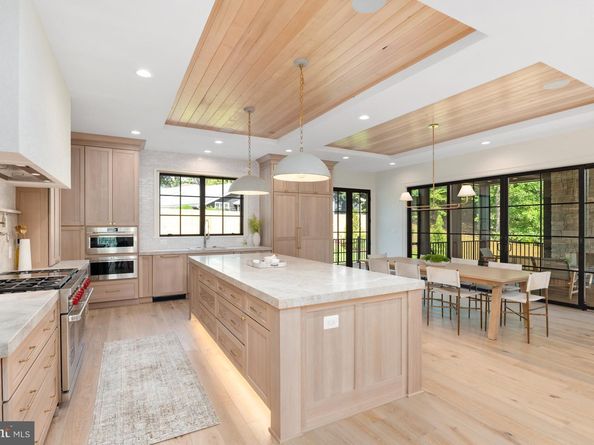 5950 Woodacre Court, Mclean VA 22101