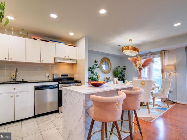 5250 Valley Forge Drive 407, Alexandria VA 22304
