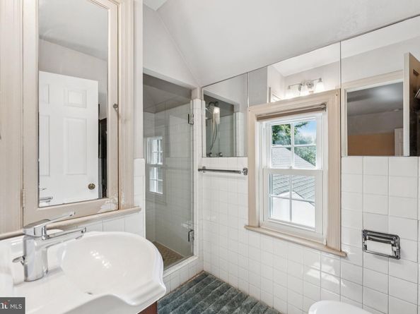 6923 Western Avenue NW, Washington DC 20015