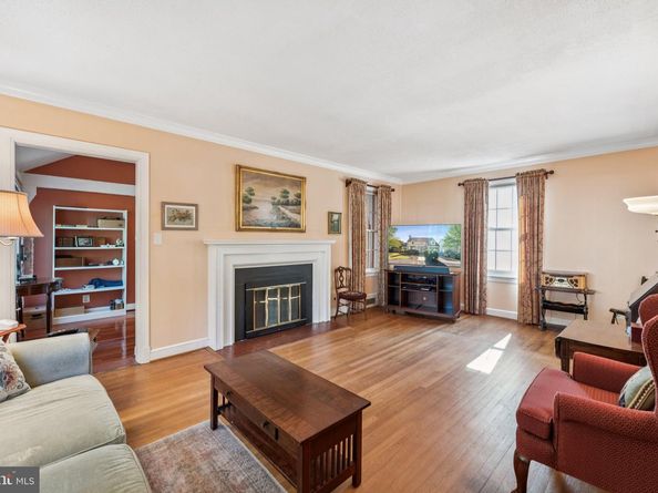 6923 Western Avenue NW, Washington DC 20015