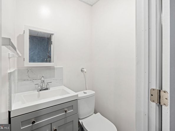 5542 Linmore Avenue, Philadelphia PA 19143