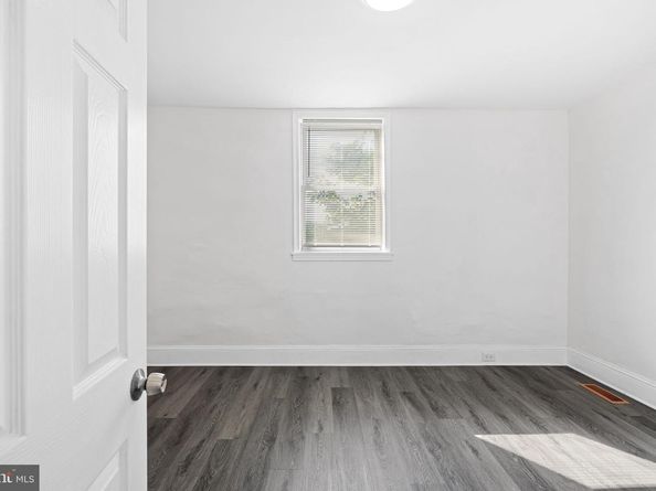 5542 Linmore Avenue, Philadelphia PA 19143