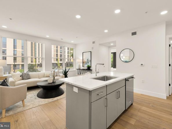 1245 N Pierce Street 4, Arlington VA 22209