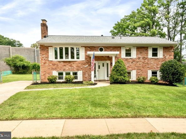 2811 Elsmore Street, Fairfax VA 22031