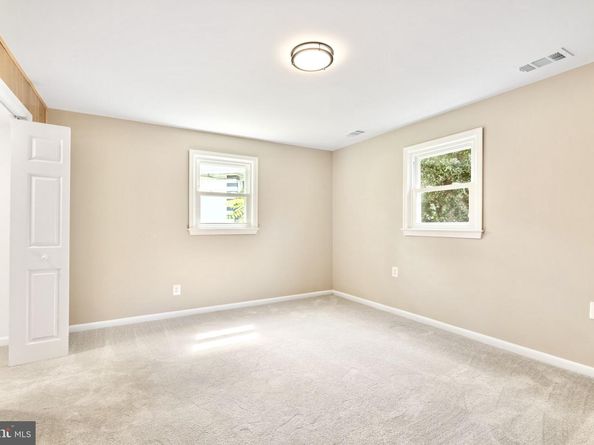 2811 Elsmore Street, Fairfax VA 22031
