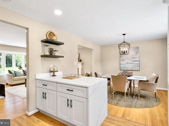 2811 Elsmore Street, Fairfax VA 22031