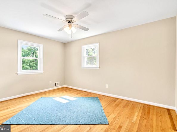 2811 Elsmore Street, Fairfax VA 22031