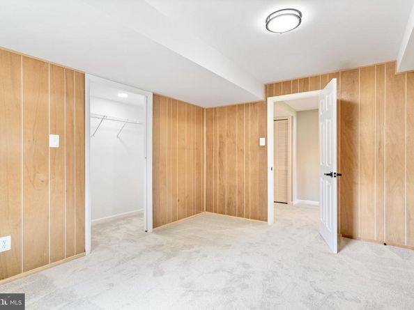 2811 Elsmore Street, Fairfax VA 22031