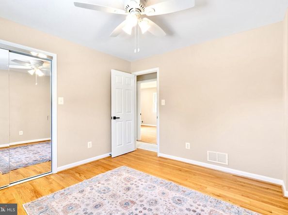 2811 Elsmore Street, Fairfax VA 22031