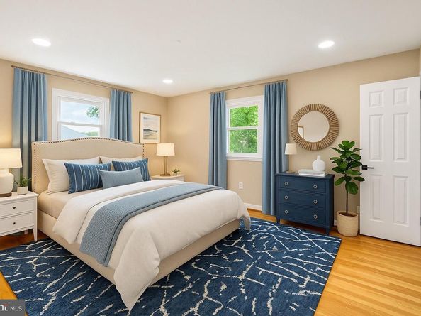 2811 Elsmore Street, Fairfax VA 22031