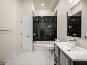1115 N American Street D5, Philadelphia PA 19123