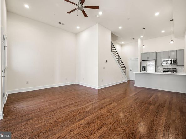 1115 N American Street D5, Philadelphia PA 19123