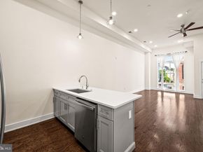 1115 N American Street D5, Philadelphia PA 19123