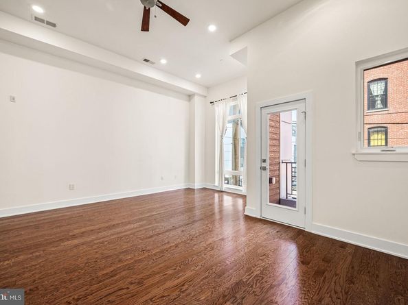 1115 N American Street D5, Philadelphia PA 19123