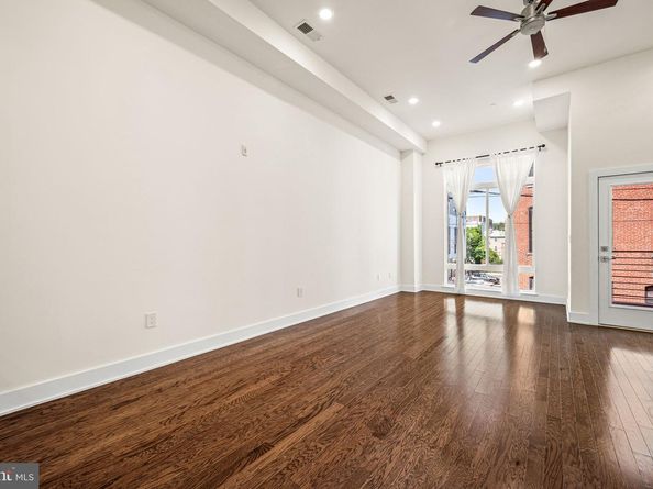 1115 N American Street D5, Philadelphia PA 19123