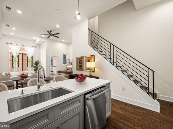 1115 N American Street D5, Philadelphia PA 19123