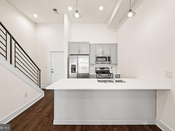 1115 N American Street D5, Philadelphia PA 19123
