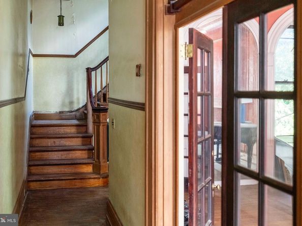 1717 Mount Vernon Street, Philadelphia PA 19130