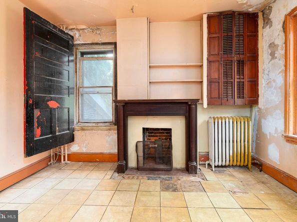 1717 Mount Vernon Street, Philadelphia PA 19130