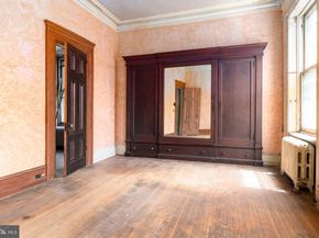 1717 Mount Vernon Street, Philadelphia PA 19130