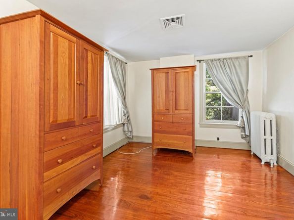 2120 Mount Vernon Street, Philadelphia PA 19130