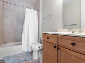 1900 Hamilton Street 402, Philadelphia PA 19130