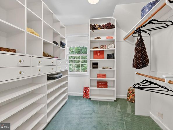 7205 Helmsdale Road, Bethesda MD 20817