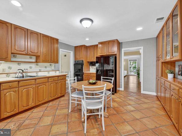 7205 Helmsdale Road, Bethesda MD 20817
