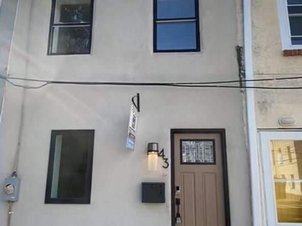 43 E Narragansett Street, Philadelphia PA 19144