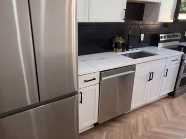 43 E Narragansett Street, Philadelphia PA 19144