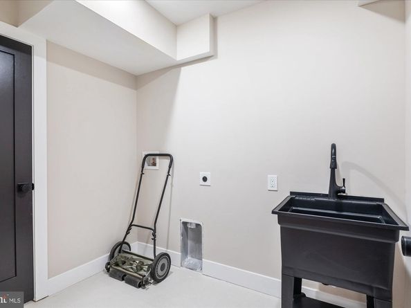 5445 33rd Street NW, Washington DC 20015