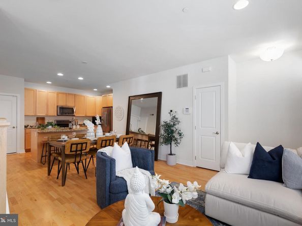 2443 Bainbridge Street, Philadelphia PA 19146