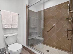 10172 Turnberry Place, Oakton VA 22124